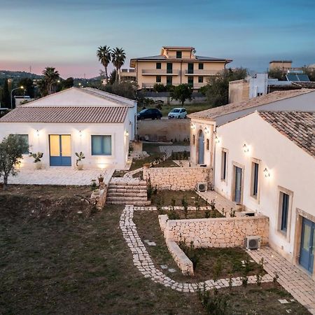 Michael Garden Bed & Breakfast โนโต ภายนอก รูปภาพ
