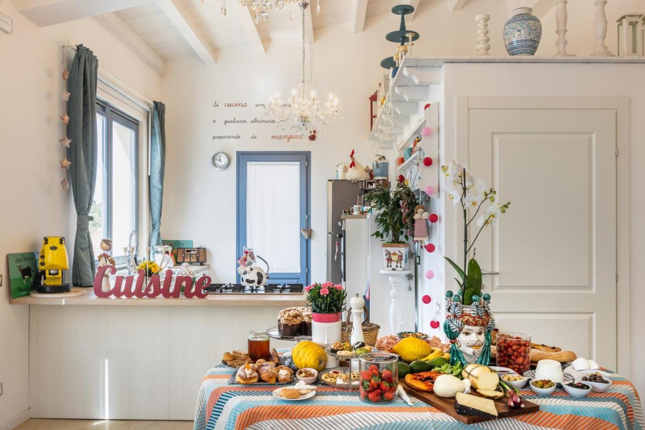 Michael Garden Bed & Breakfast โนโต ภายนอก รูปภาพ