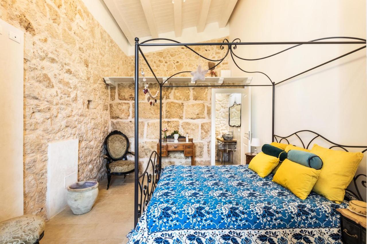 Michael Garden Bed & Breakfast โนโต ภายนอก รูปภาพ