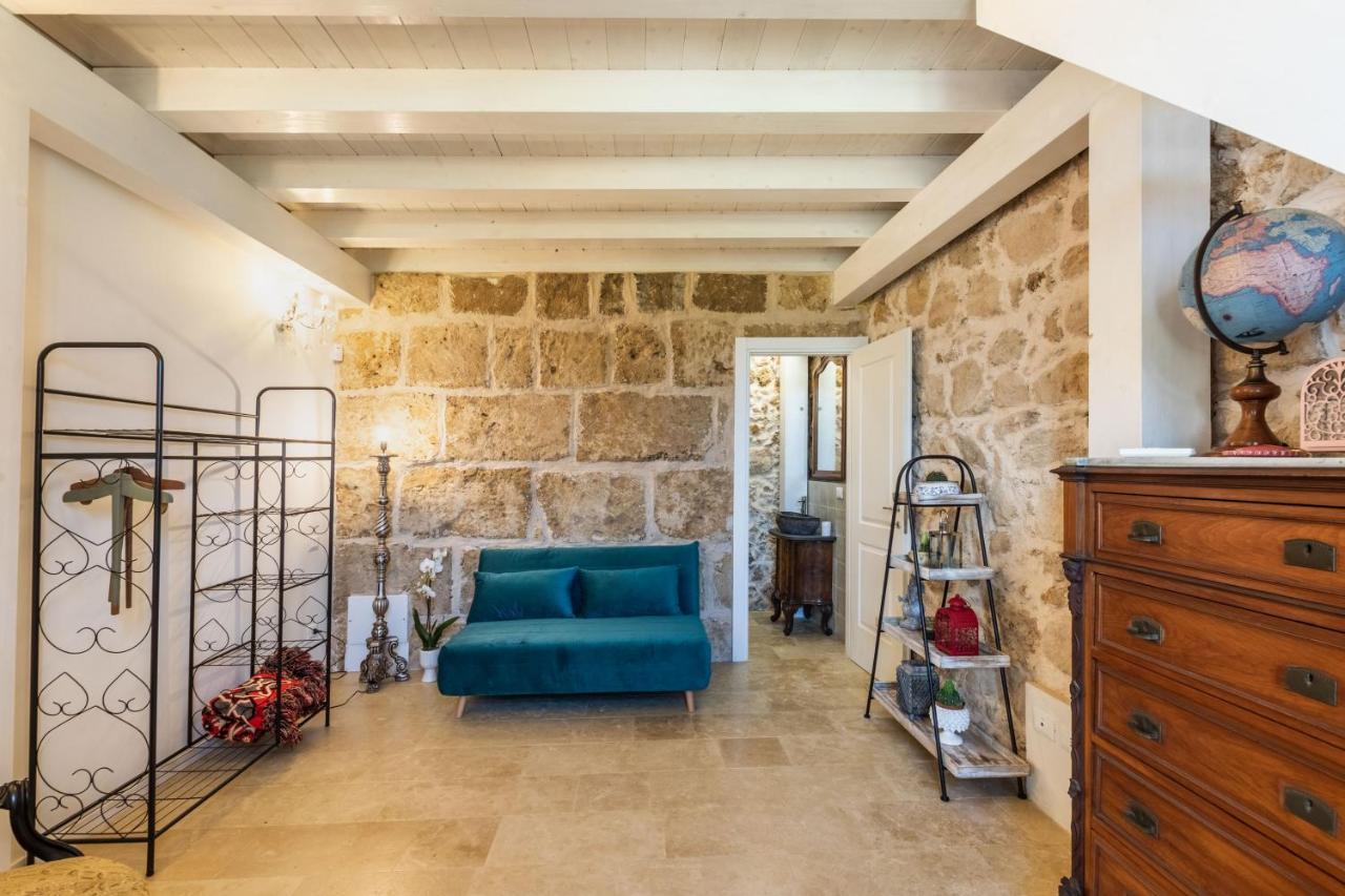 Michael Garden Bed & Breakfast โนโต ภายนอก รูปภาพ