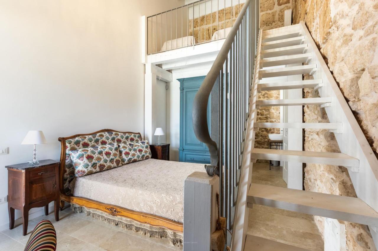 Michael Garden Bed & Breakfast โนโต ภายนอก รูปภาพ