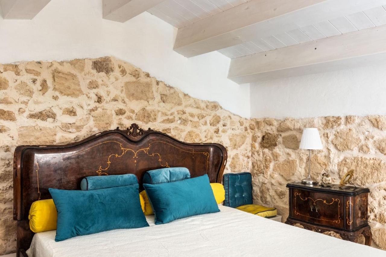Michael Garden Bed & Breakfast โนโต ภายนอก รูปภาพ