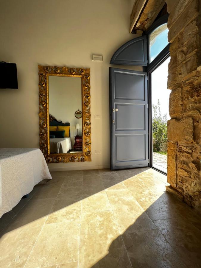 Michael Garden Bed & Breakfast โนโต ภายนอก รูปภาพ