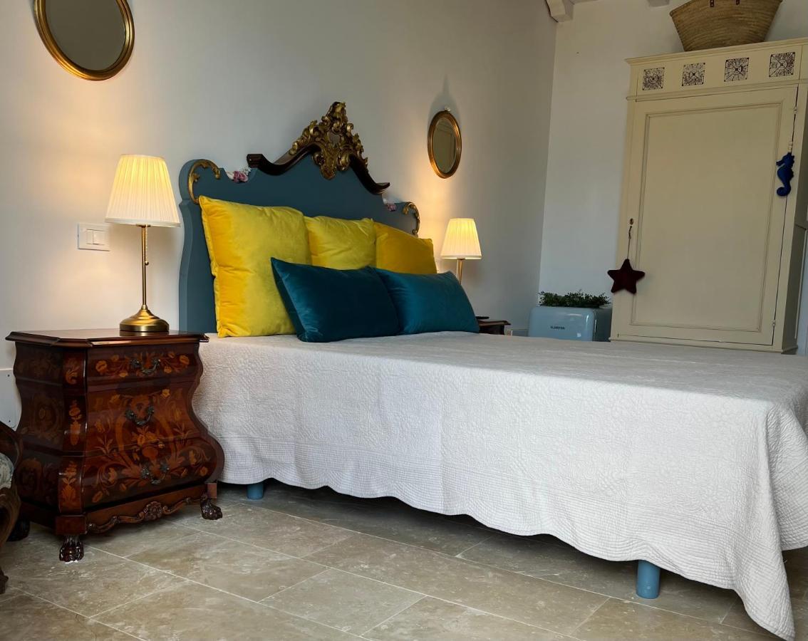 Michael Garden Bed & Breakfast โนโต ภายนอก รูปภาพ